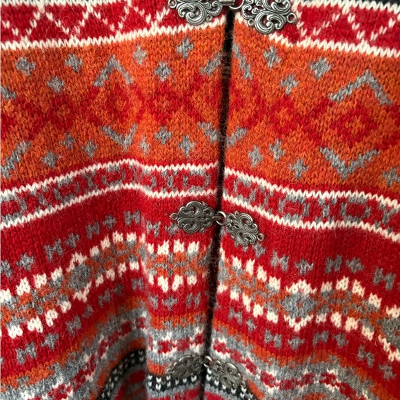 Susan Bristol Red and Gray Patterned Cardigan - Picture 2 of 4